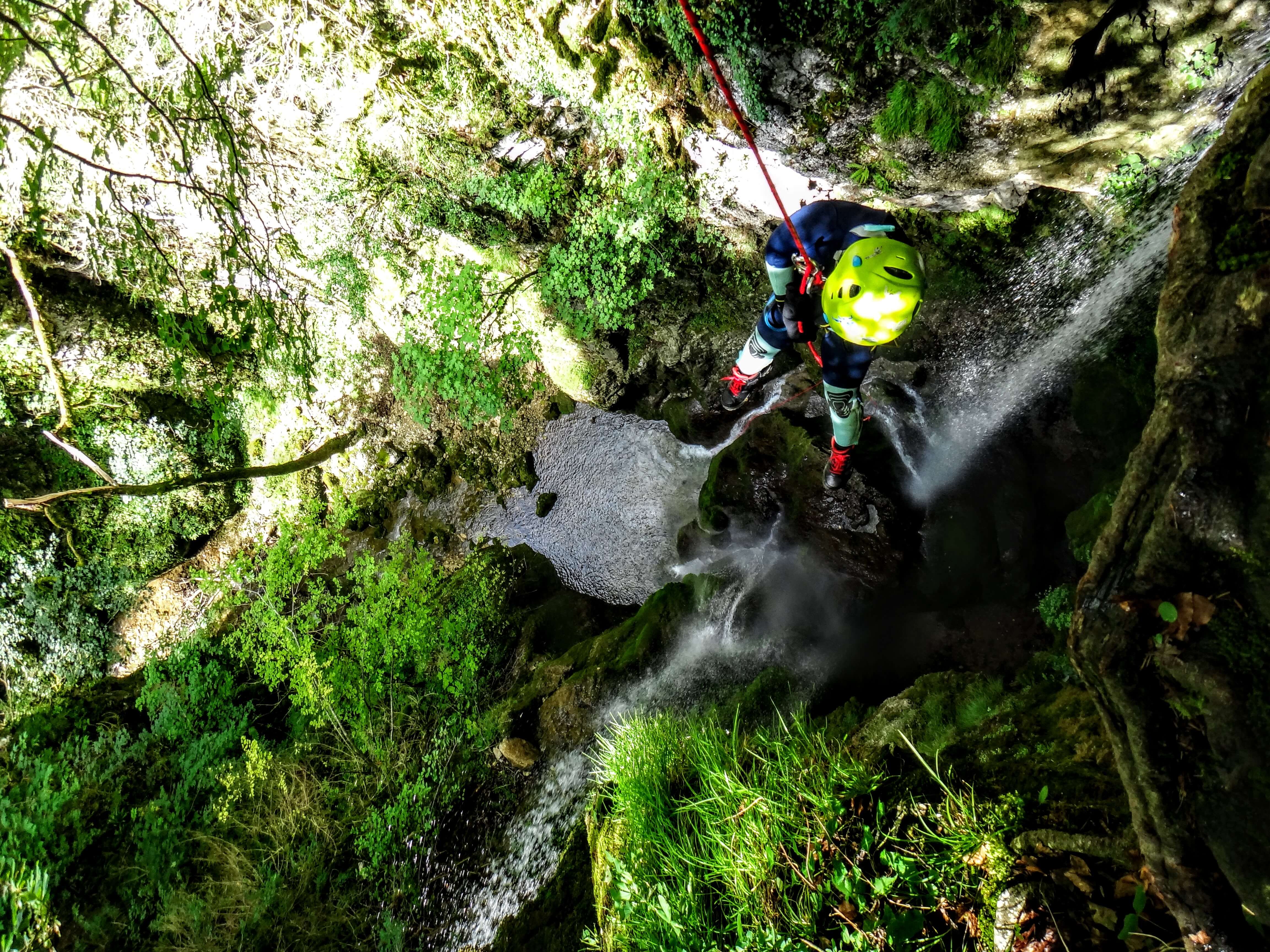 Descente en rappel